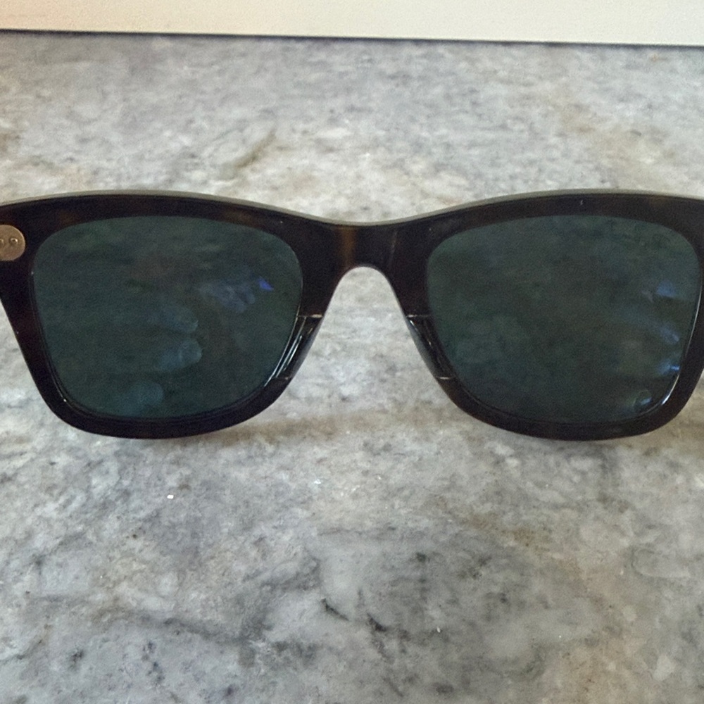 Ray-Ban Tortoiseshell Frame Sunglasses with Dark Green Lenses - Polarized - Picture 7 of 8